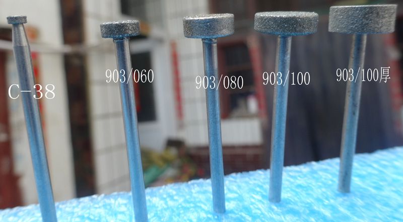 廠家供應(yīng)牙科技工材料綠膠輪帶柄拋光膠片廠用