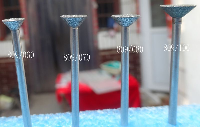 廠家供應(yīng)牙科技工材料綠膠輪帶柄拋光膠片廠用