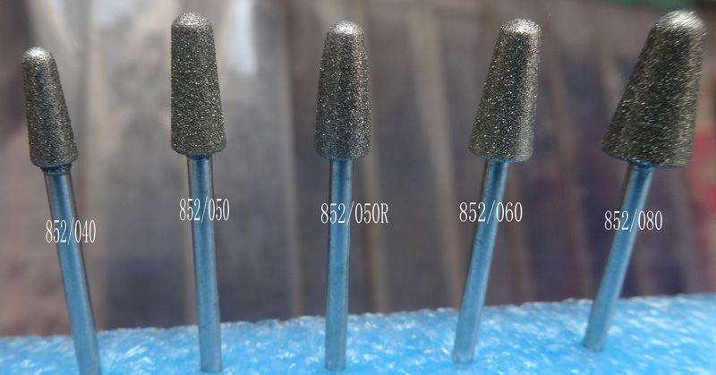 廠家供應(yīng)牙科技工材料綠膠輪帶柄拋光膠片廠用